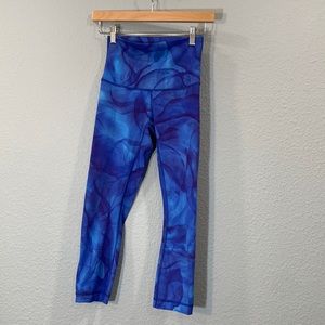 Lululemon Crop leggings blue size 4